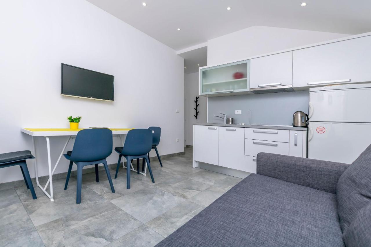 Apartments Sime 罗戈兹尼察 外观 照片