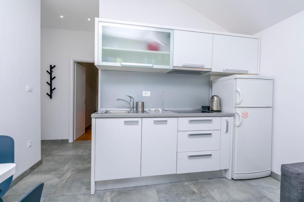 Apartments Sime 罗戈兹尼察 外观 照片
