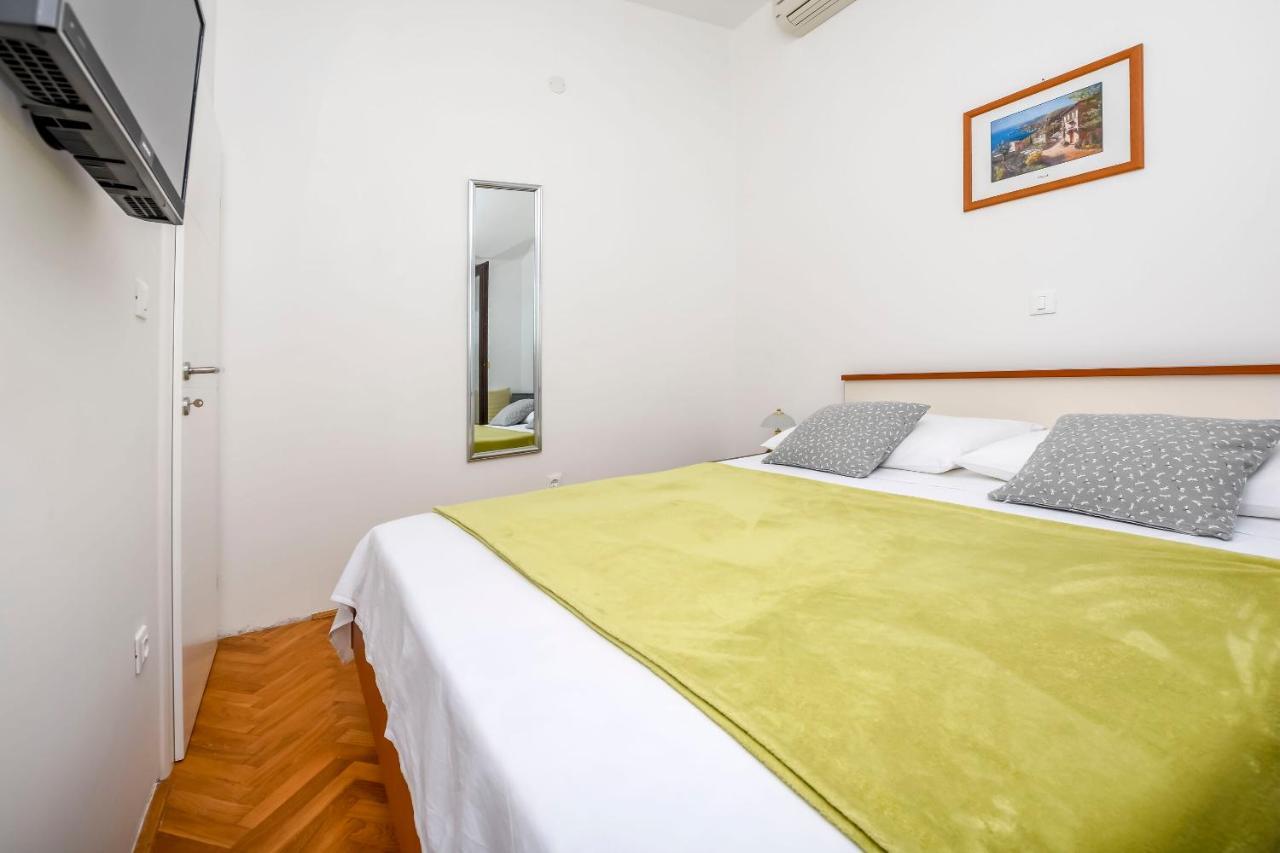 Apartments Sime 罗戈兹尼察 外观 照片